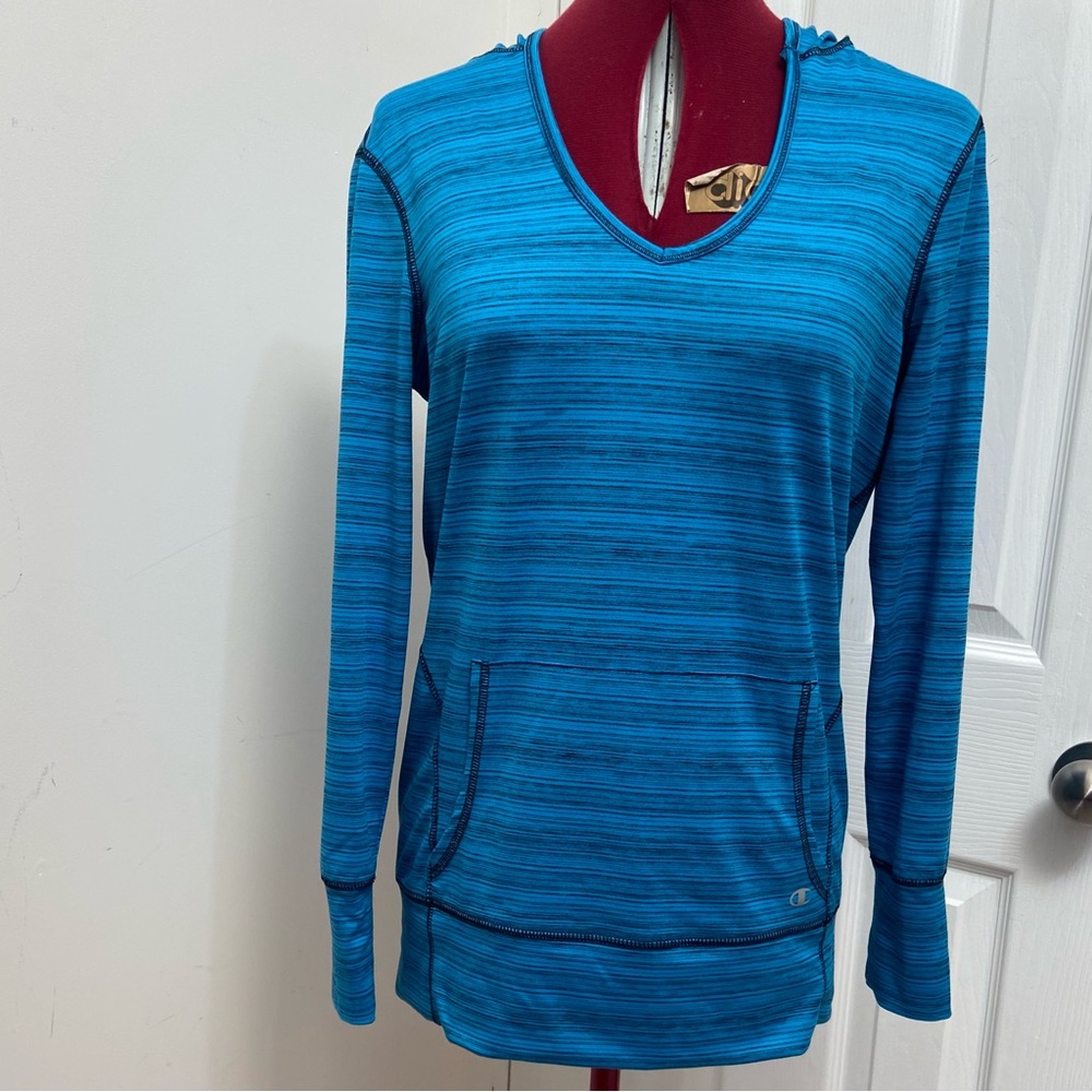 Champion women athletic blue and black knit pullover hoodie. Size XS. Pre-owned